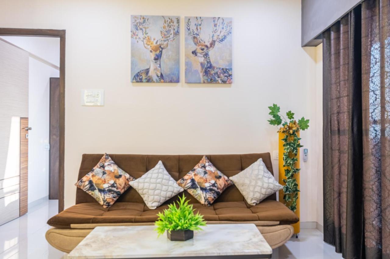 Osi Apartments Bandra West Mumbai Exterior foto