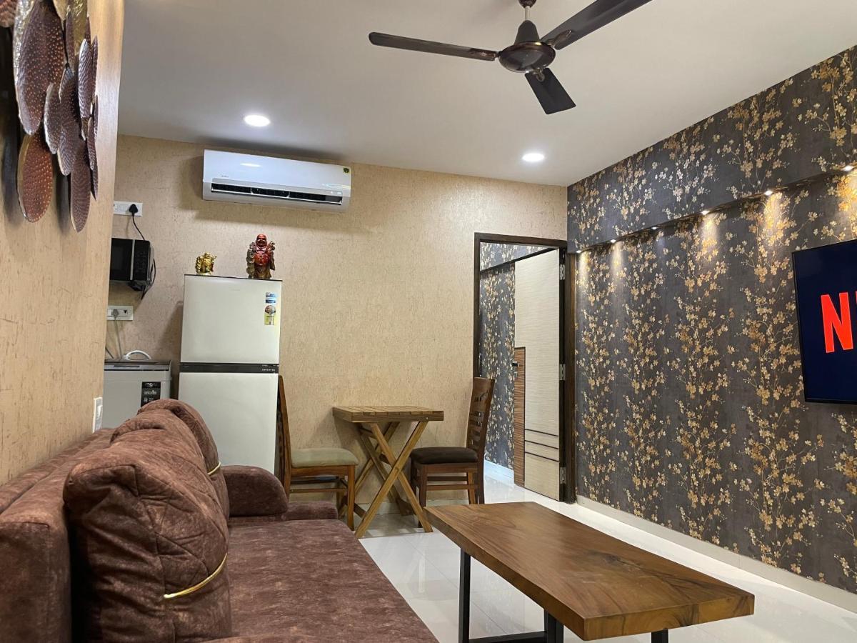 Osi Apartments Bandra West Mumbai Exterior foto