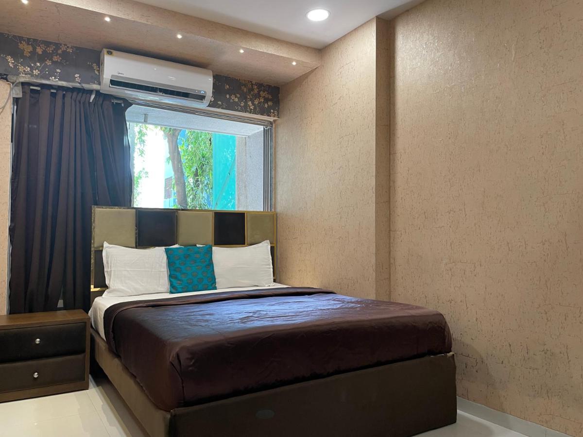 Osi Apartments Bandra West Mumbai Exterior foto